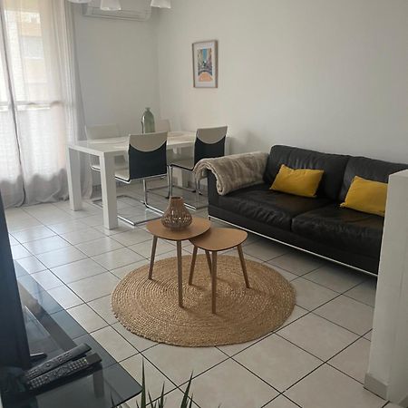 Appart T3 Proche Metro -Draps Et Serviettes Inclus Marseille Kültér fotó